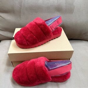 Red Ugg Womens Super Fluffy Slippers Sz 9